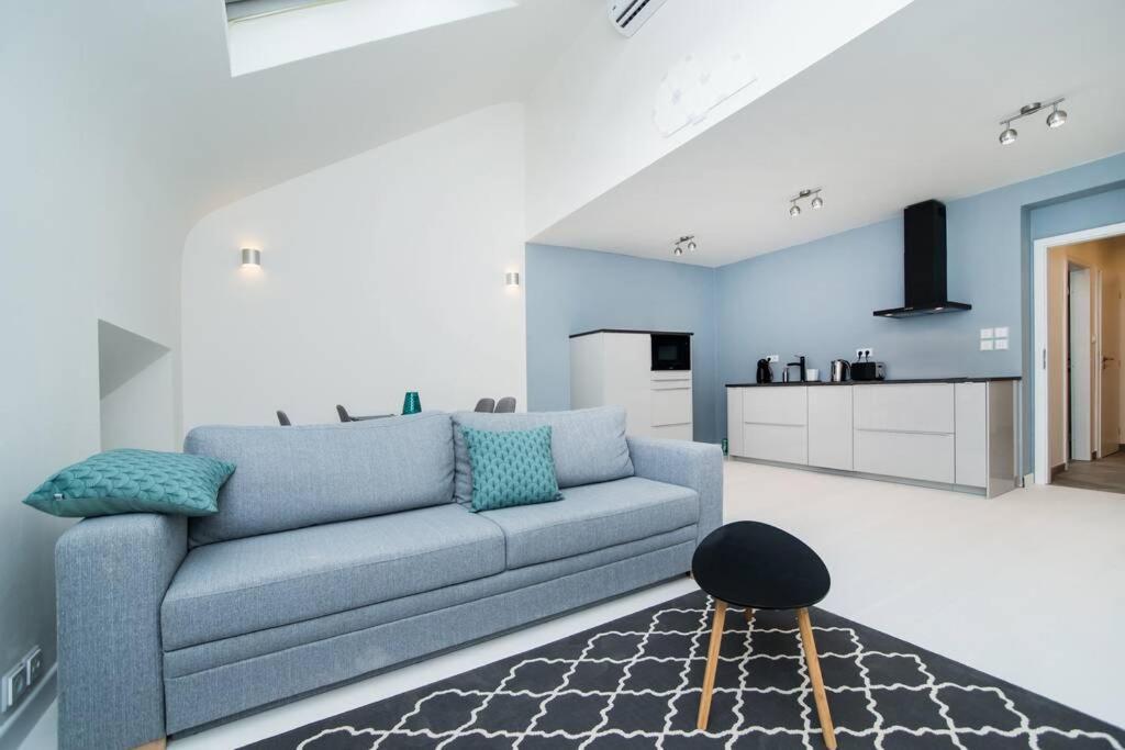 Old Town 1 Bedroom Oasis With Ac And Double Shower Praha Bagian luar foto